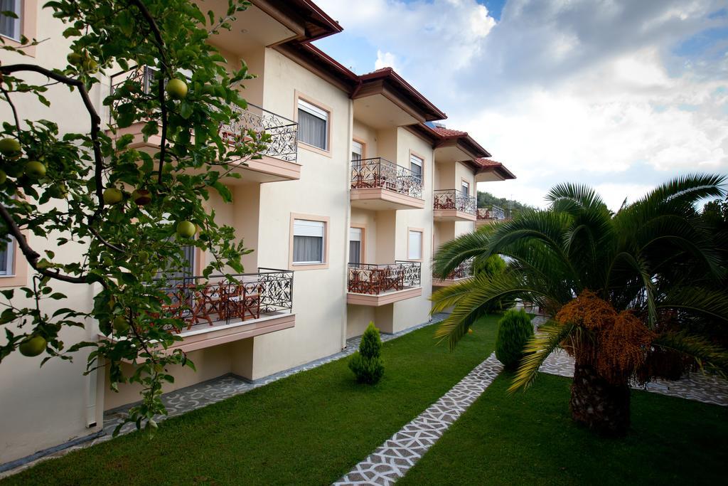 Kókkinon Nerón Yiouli Hotel מראה חיצוני תמונה