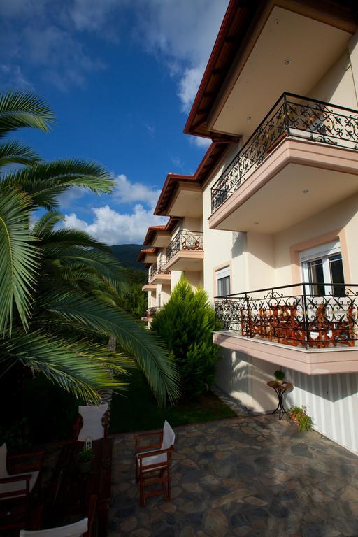 Kókkinon Nerón Yiouli Hotel מראה חיצוני תמונה